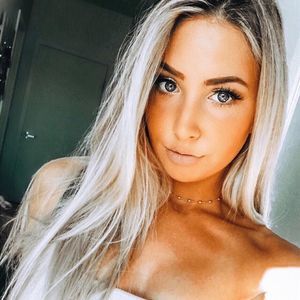 Meet your Posher, Kaylie